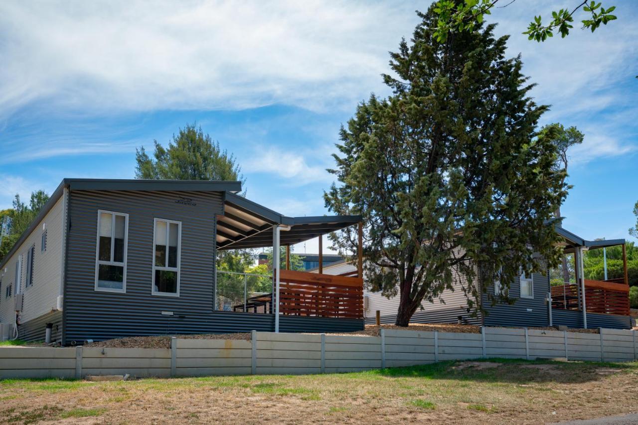 Big4 Castlemaine Gardens Hotel Exterior photo